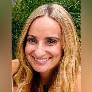 Meet your Posher, Celia